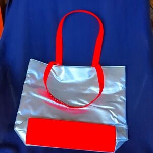 New, Unused Clinique tote / beach bag